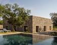 Stone House in caceres_exterior-2